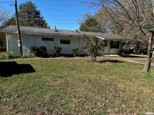 6221 Hazel St, Logan, IL, 62856-2257 | Card Image