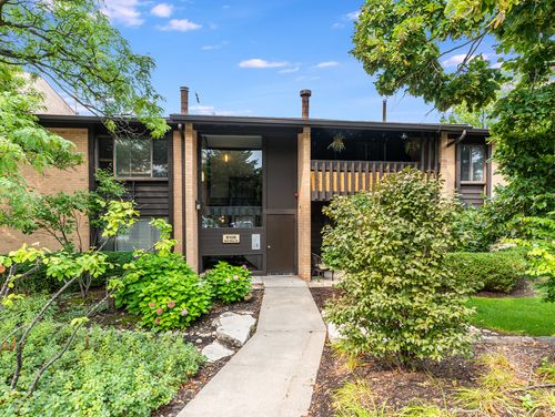 102-6106 Knoll Valley Dr, Willowbrook, IL, 60527-2016 | Card Image
