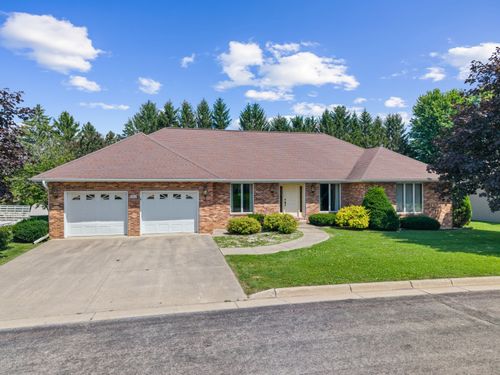 104 5th Ave Nw, Spring Grove, MN, 55974-1214 | Card Image