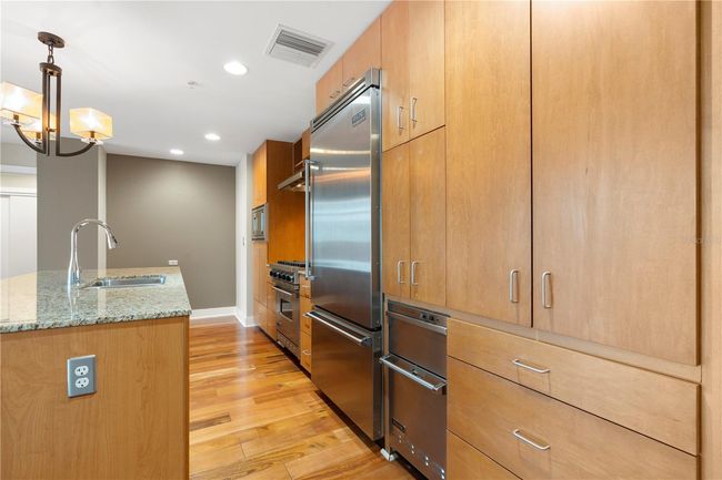 UNIT-912 - 1208 E Kennedy Blvd, Condo with 2 bedrooms, 2 bathrooms and null parking in TAMPA FL | Image 17