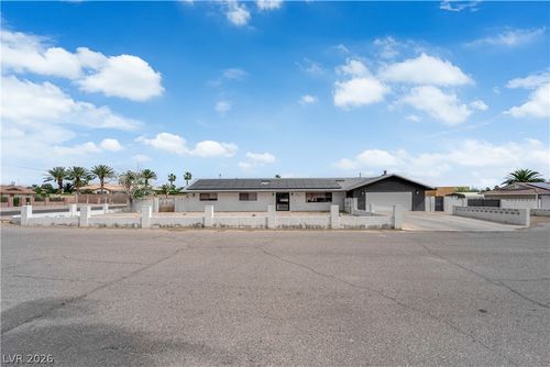 7810 Gilespie St, Las Vegas, NV, 89123-1740 | Card Image