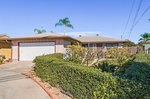 2747 Melrose St, National City, CA, 91950-2039 | Card Image