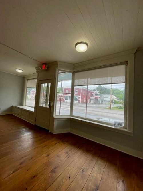 143 Main St, Cambridge, VT, 05444-9644 | Card Image