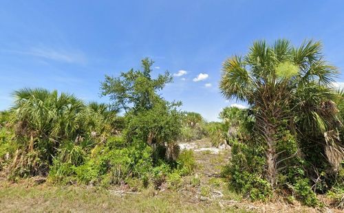 10038 Greetings St, Port Charlotte, FL, 33981-4741 | Card Image