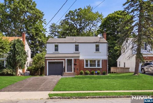 23 Buckingham Rd, West Orange, NJ, 07052-2703 | Card Image