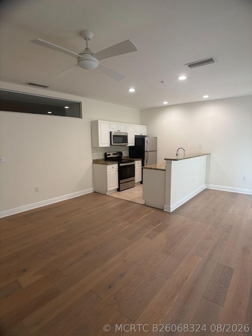 13-150 Se 3rd Ave, North Miami, FL, 33131-2008 | Card Image