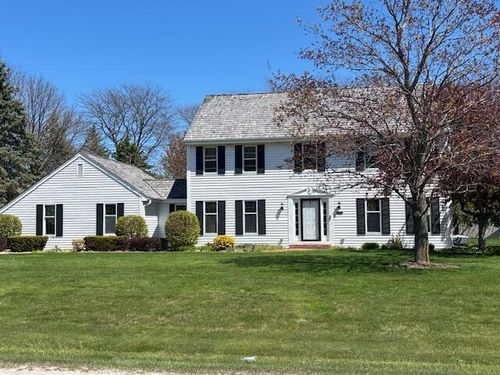 3525 Long Furrow Road, Caledonia, WI, 53126 | Card Image
