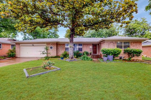 5417 Jane Anne St, Haltom City, TX, 76117-2034 | Card Image