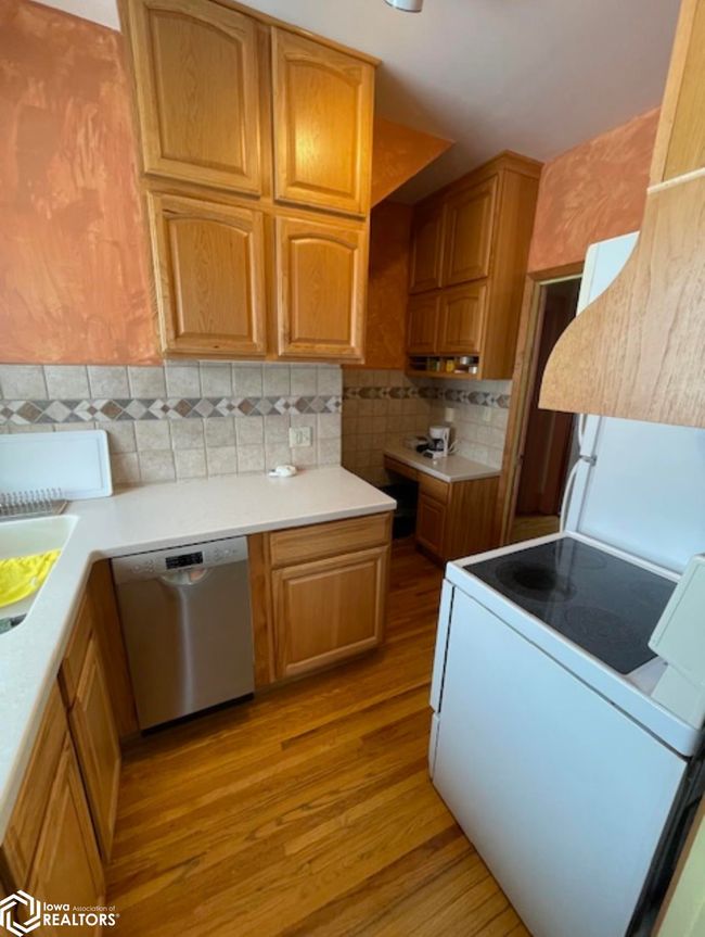 304 S Market St, House other with 3 bedrooms, 2 bathrooms and null parking in Rock port MO | Image 17