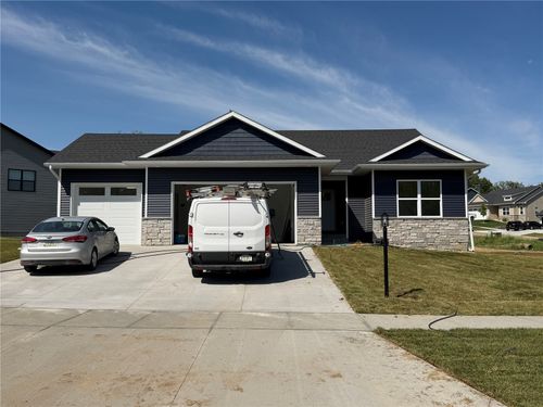 1415 Legend Dr, Tiffin, IA, 52340-1302 | Card Image