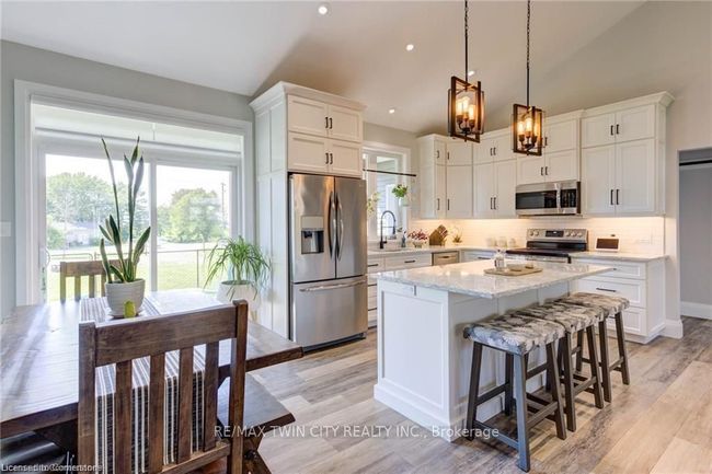 21 Paxton St, House other with 4 bedrooms, 3 bathrooms and 6 parking in Holyrood ON | Image 11