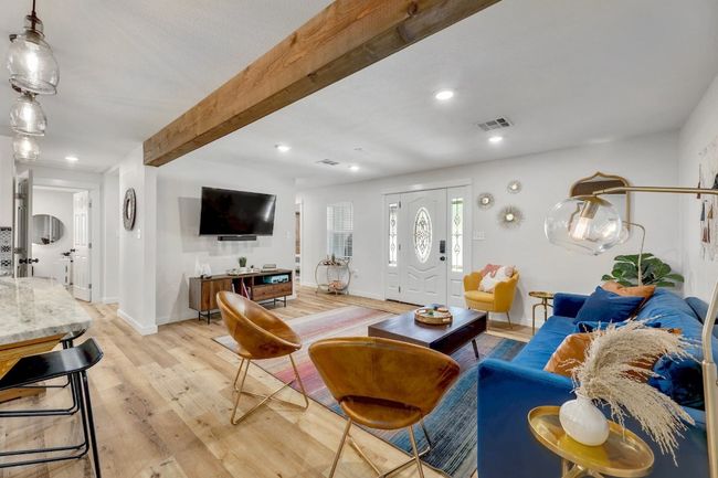 407 Pine St, House other with 3 bedrooms, 2 bathrooms and 2 parking in Georgetown TX | Image 13