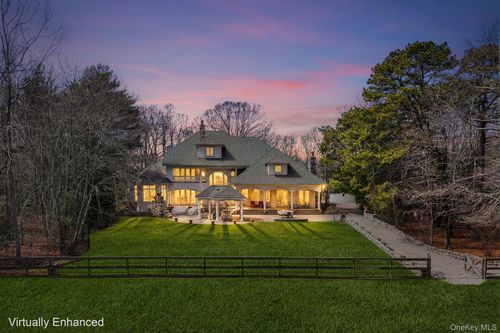 139 Private Rd, E Patchogue, NY, 11772-5824 | Card Image
