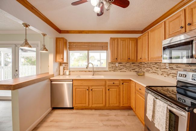 Kitchen | Image 10