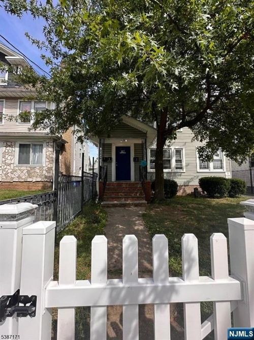 87 Lyons Ave, Newark, NJ, 07112-2240 | Card Image