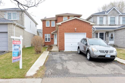9 Ravenswood Dr, Brampton, ON, L6Y3Y5 | Card Image
