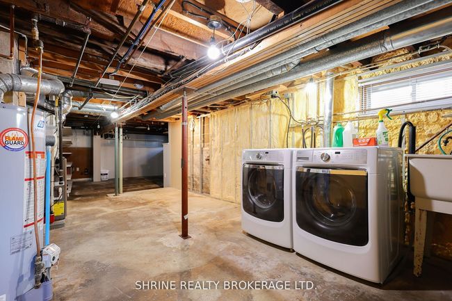 853 Queens Ave, House other with 3 bedrooms, 1 bathrooms and 2 parking in London ON | Image 18