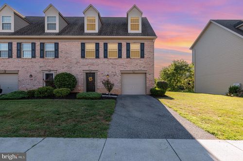 29 Brook Side Dr, Carlisle, PA, 17013-4463 | Card Image