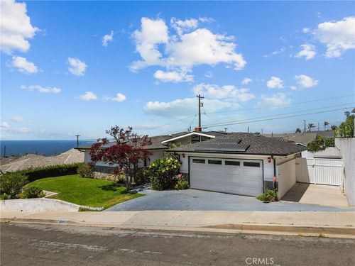 321 Via San Sebastian, Redondo Beach, CA, 90277-6661 | Card Image