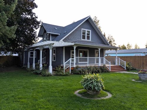 206 E C St, Deer Park, WA, 99006-5355 | Card Image