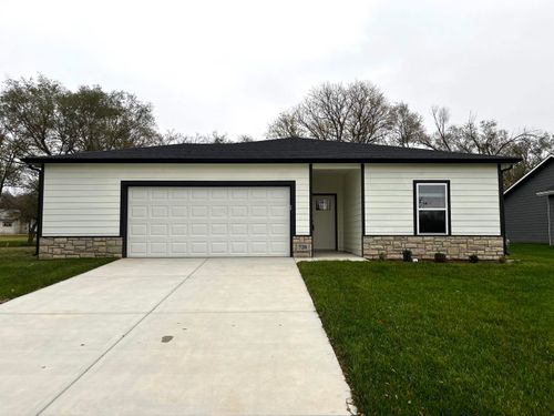630 Santa Fe Ave, El Dorado, KS, 67042-3700 | Card Image