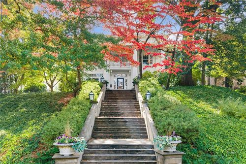 31 Inman Cir Ne, Atlanta, GA, 30309-3331 | Card Image
