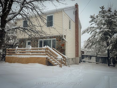 140 Carlin Ave, Timmins, ON, P4N4K9 | Card Image