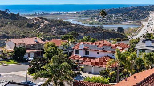 401 Santa Dominga, Solana Beach, CA, 92075-1506 | Card Image