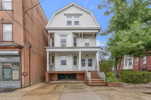 321 Avenue C, Bayonne, NJ, 07002 | Card Image