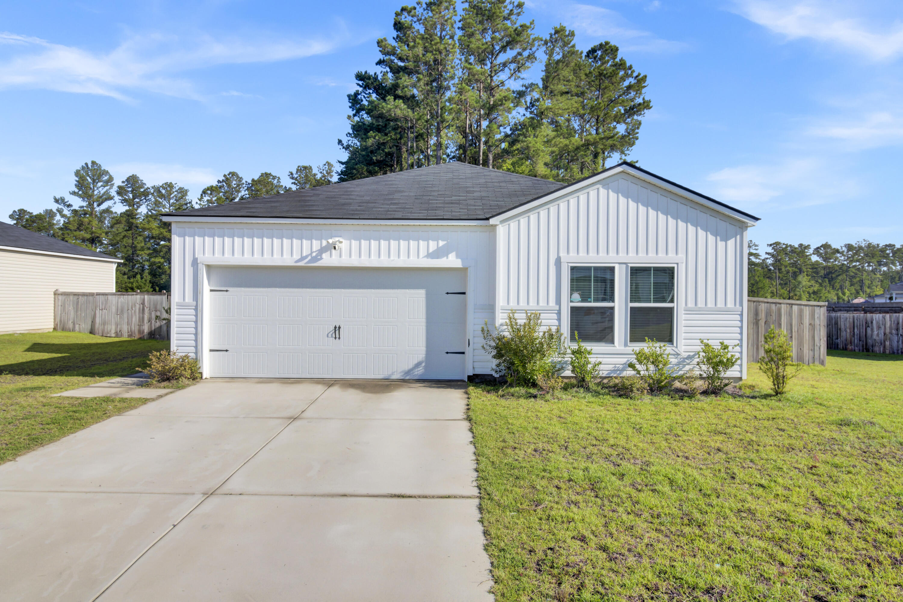 Firewheel Ct, Summerville, SC 29486
