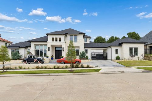 1120 Excalibur Blvd, Lewisville, TX, 75056-5676 | Card Image