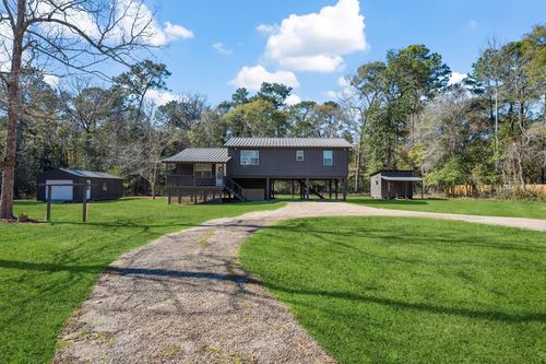 12 County Road 3891 S, Cleveland, TX, 77328-3284 | Card Image