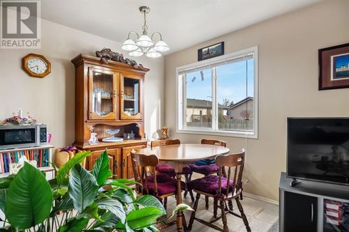 3-4607 46 St, Innisfail, AB, T4G1X9 | Card Image