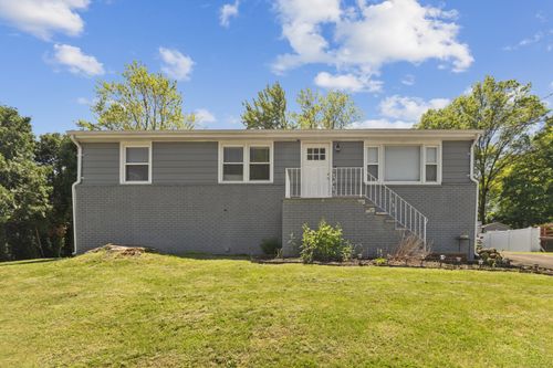 26 Carroll Rd, Hamden, CT, 06517-2608 | Card Image