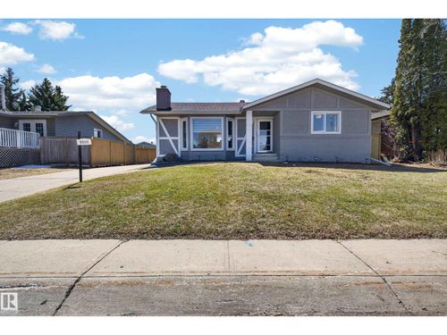 9906 85 St, Fort Saskatchewan, AB, T8L3K1 | Card Image