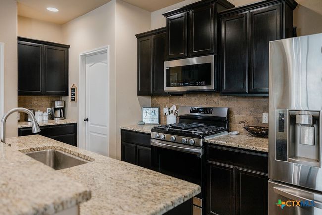 102 Cobble Stone Ct, House other with 5 bedrooms, 4 bathrooms and null parking in Victoria TX | Image 6