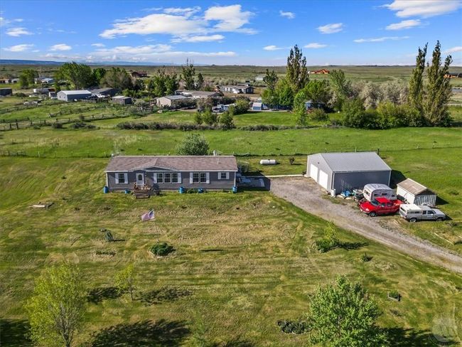 3010 Flint Cir, House other with 3 bedrooms, 3 bathrooms and null parking in Shepherd MT | Image 34