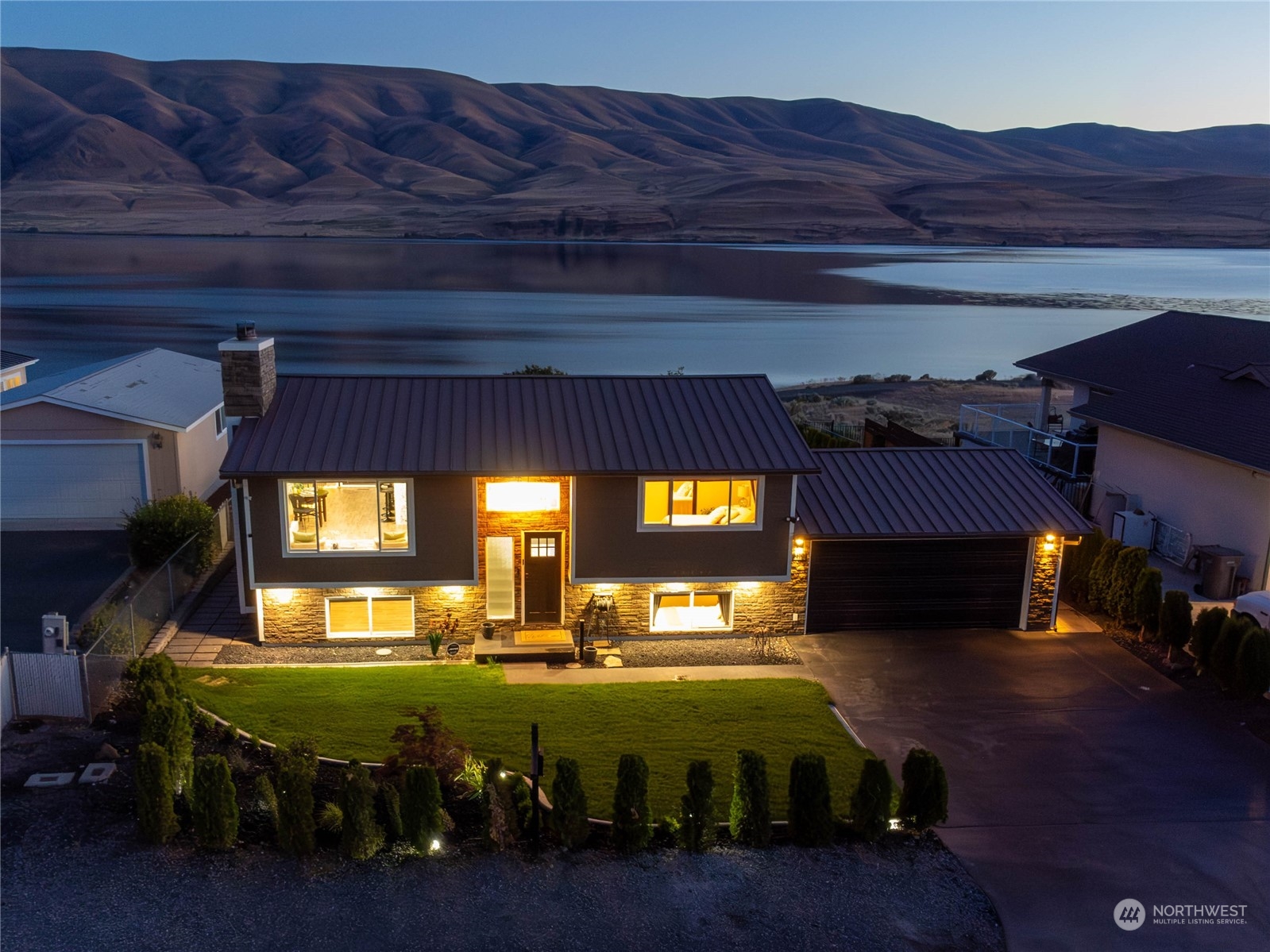 Island Vw, Mattawa, WA 99349