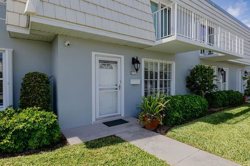 16a-2731 Ocean Dr, Vero Beach, FL, 32963-2059 | Card Image