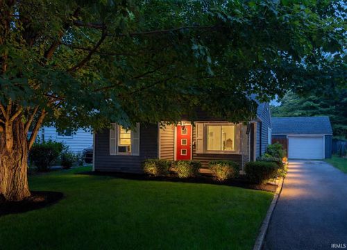 2004 N Milton St, Muncie, IN, 47303-5339 | Card Image