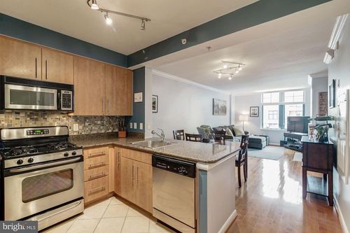 apt-611-1021 N Garfield St, ARLINGTON, VA, 22201-2575 | Card Image