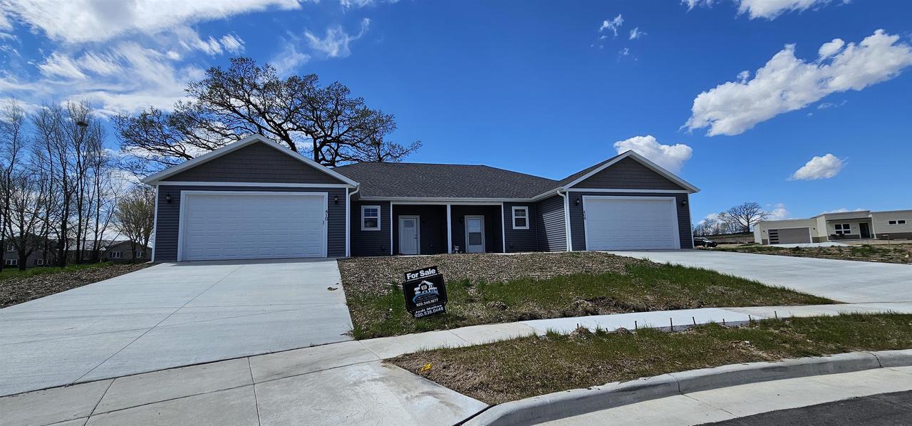 Michael Fitz Ln, Horicon, WI 53032