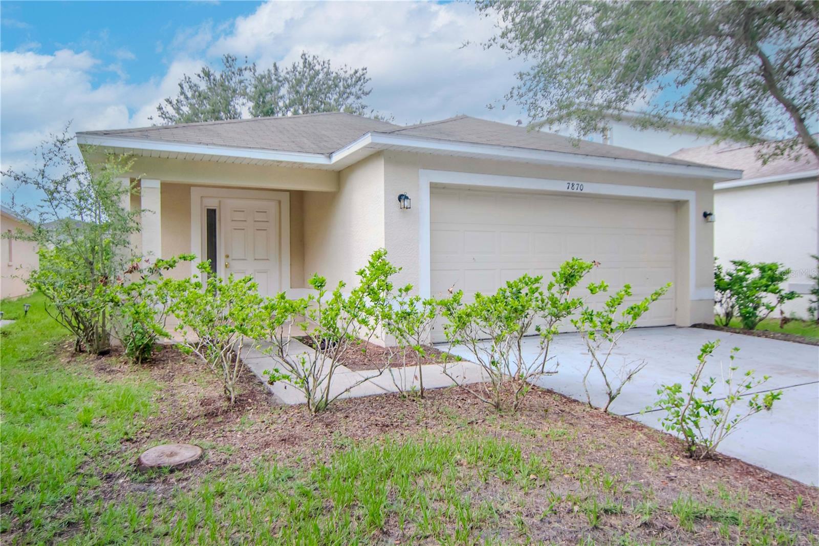 Carriage Pointe Dr, Gibsonton, FL 33534