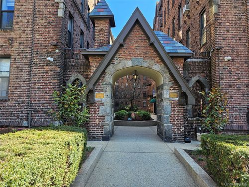 apt-3e-83-15 116th St, Richmond Hill, NY, 11418-2271 | Card Image