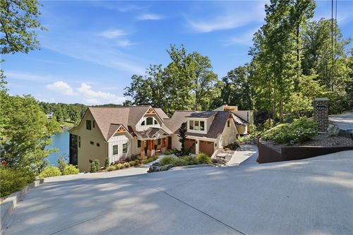 305 Harbor Dr, Seneca, SC, 29672-2266 | Card Image