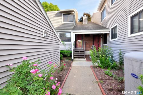 305-305 Mill Pond Dr, South Windsor, CT, 06074-3595 | Card Image