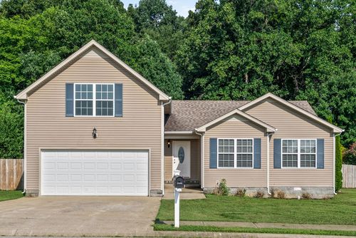 1176 Freedom Dr, Clarksville, TN, 37042-7467 | Card Image