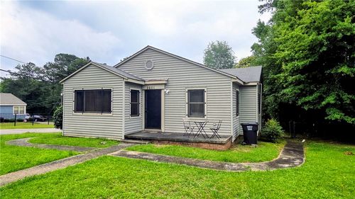 2601 Althea St, Tuskegee Institute, AL, 36088-2801 | Card Image