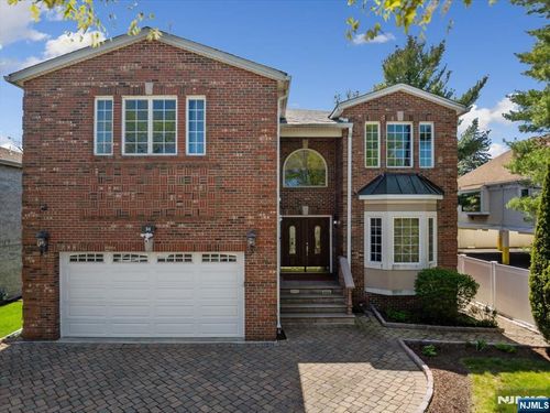 54 Van Nostrand Ave, Englewood Cliffs, NJ, 07632-2424 | Card Image