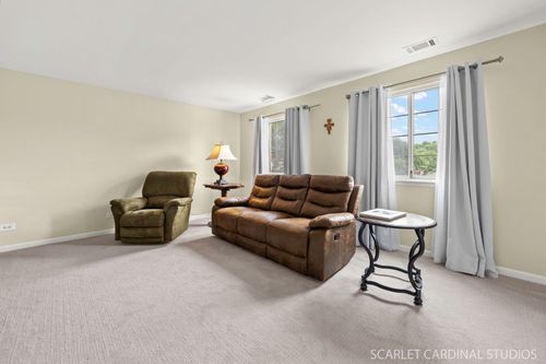 apt-e-1356 S Lorraine Rd, Wheaton, IL, 60189-7058 | Card Image